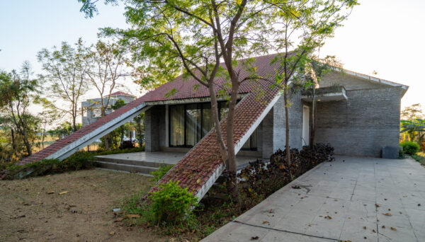 XO VILLA - Luxurious 3BHK With Pool